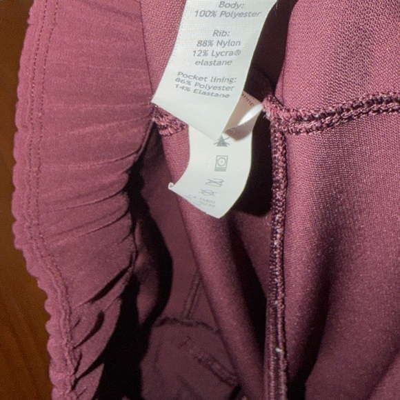 Lululemon - Picture 4 of 4